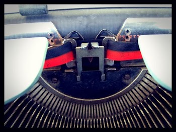 typewriter2.jpg