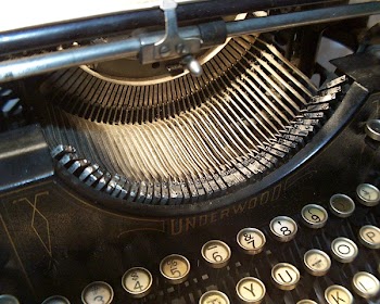 typewriterA011.jpg