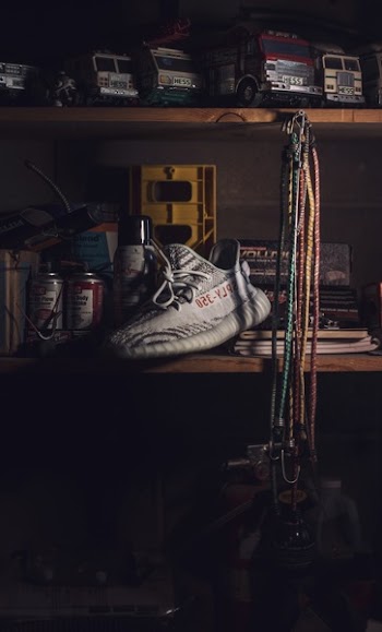 Unpaired Beluga Adidas Yeezy Boost 350 Shoe