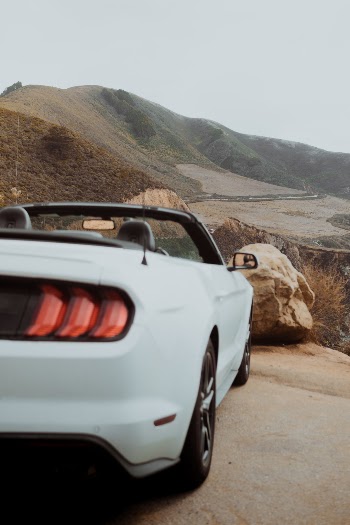 Unsplash ID 0M2KYJZJtOc