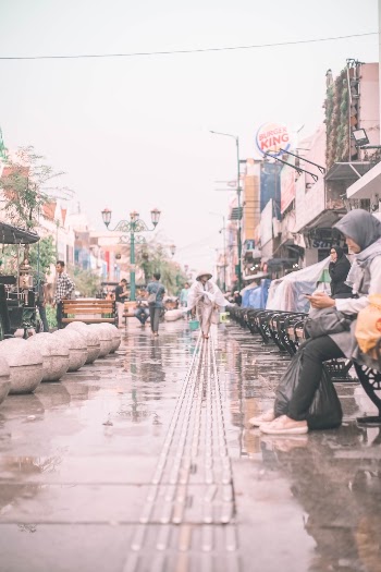 Unsplash ID 0uxJPyn9w5w