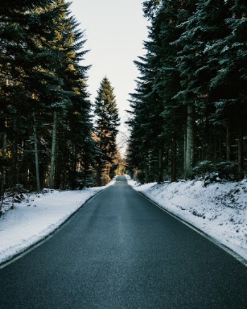 Unsplash ID 1_c2-9v4CII