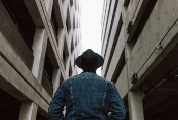 Unsplash ID 17AJ4GksGpE