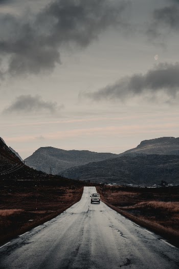 Unsplash ID 1eb7O6s_Z2o