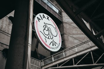 Unsplash ID 3IN_2eHo2CM