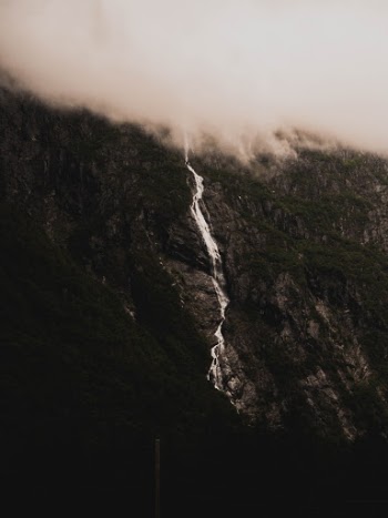 Unsplash ID 3iVN5HDn_5U