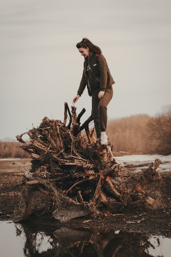 Unsplash ID 4C8SyeE2fsQ