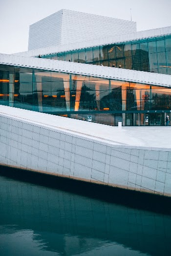 Unsplash ID 4HVnnnsTfCI