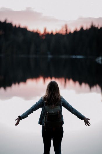 Unsplash ID 5eO8WdwszAQ