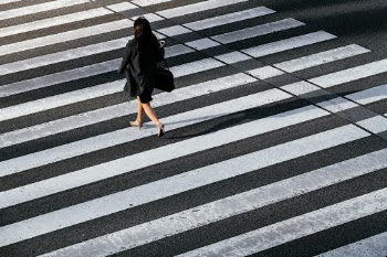 Unsplash ID 5r9MxAOMje8