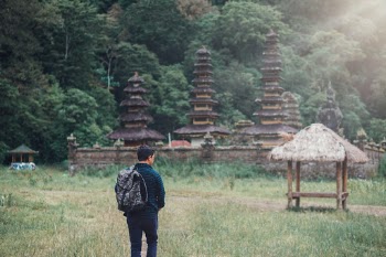 Unsplash ID 6b4aQIopn2E