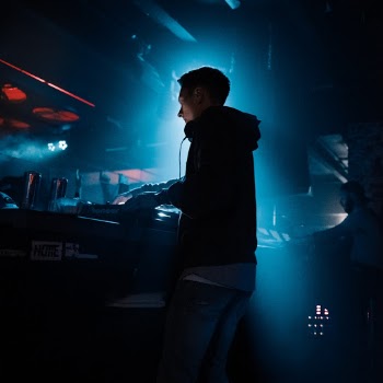Unsplash ID 71xm5SbjgRM