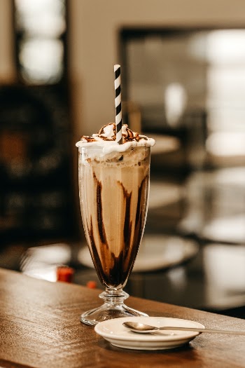 Unsplash ID 7TeR1A1MUpM
