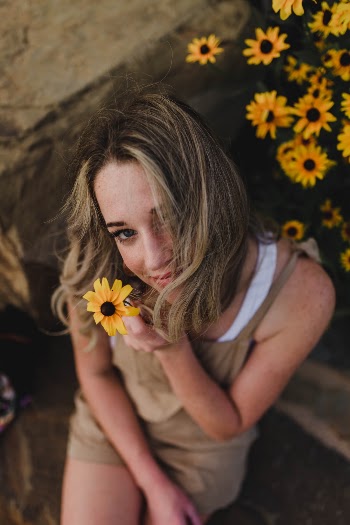 Unsplash ID 8FxTYc5XJTM