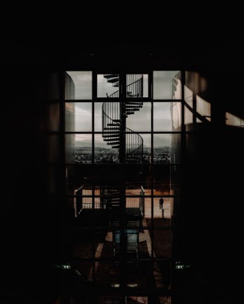 Unsplash ID 8xmLNyhvCnA