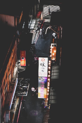 Unsplash ID 9dpUy0xBDNY