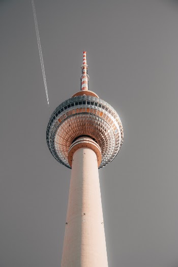 Unsplash ID 9io9soX2oLM