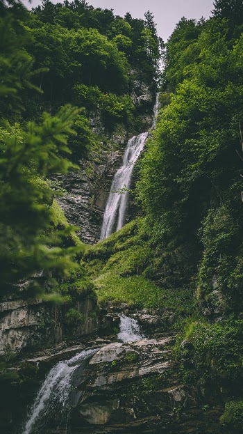 Unsplash ID 9Ku-rYWKLsI