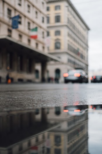 Unsplash ID 9r-WFdAQQAc