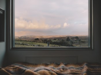 Unsplash ID 9sTuZHhYyMw