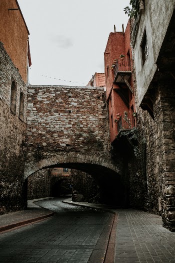 Unsplash ID a2-nW3QZfAo