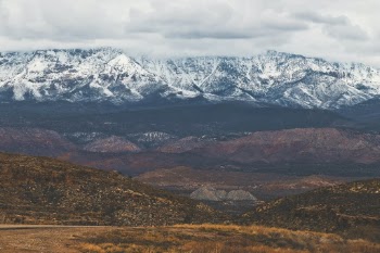 Unsplash ID a2c-rhR4GuU