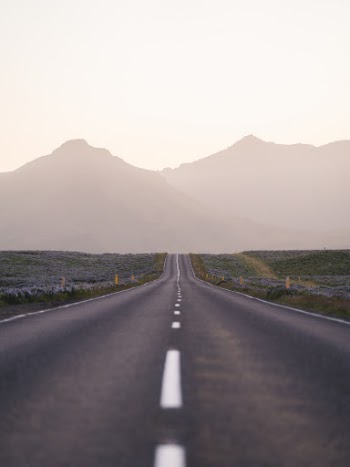 Unsplash ID a8cRyMSuwek