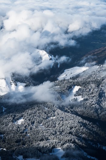 Unsplash ID ac9BZlaKuG4