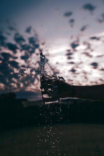 Unsplash ID aFlxulnwRV4