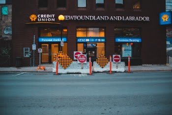 Unsplash ID aLzMyywjVIM