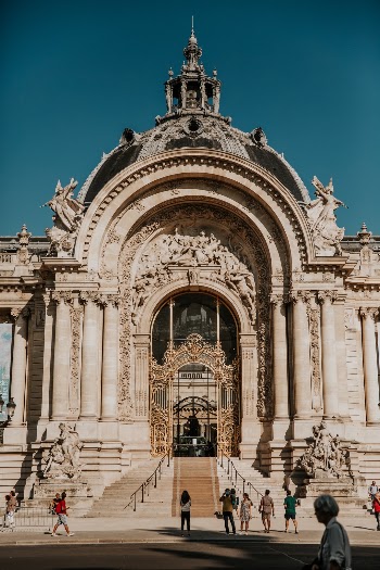 Unsplash ID aoQRFeK4kEA