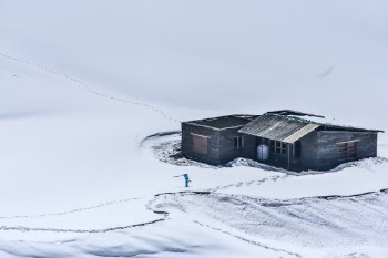 Unsplash ID aqo1NvT3SjE