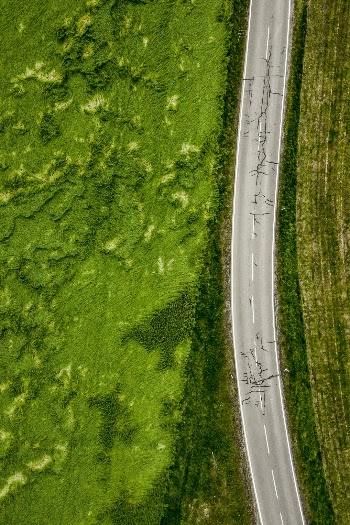 Unsplash ID aTH5K7JoKkk