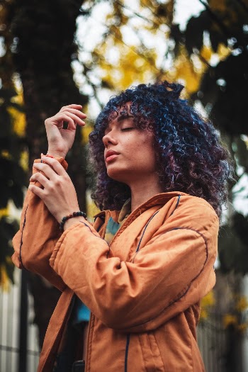Unsplash ID Av3gsJX9cdo