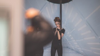 Unsplash ID axSl7FRlJaI