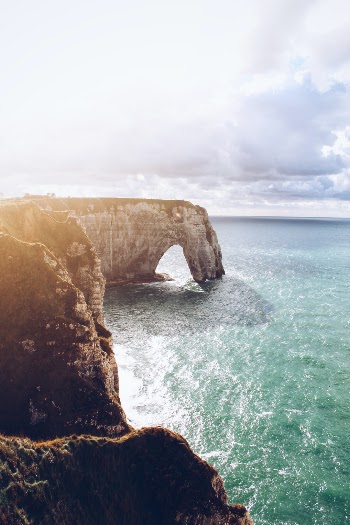 Unsplash ID Be3cfgSkZmM