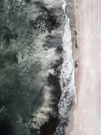 Unsplash ID BfCh3q6uoLo