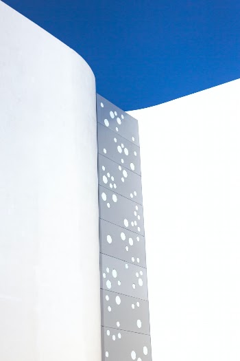 Unsplash ID BhXO6z_EmTo