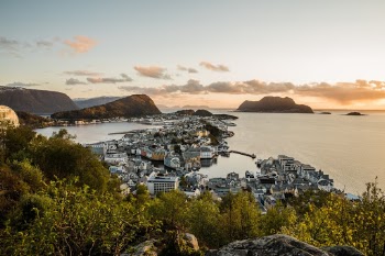 Unsplash ID bSpu41iCol4