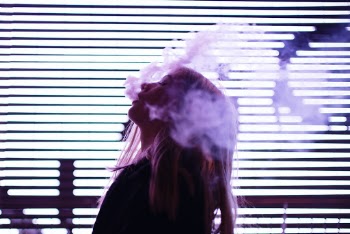 Unsplash ID cc7YCPuezTQ
