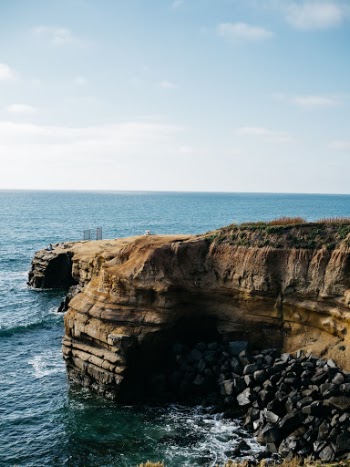 Unsplash ID cf_XoHuKHgc