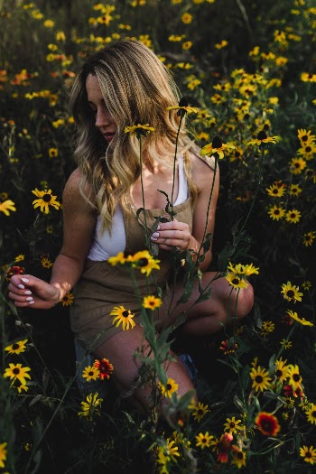 Unsplash ID cIelAVAEJk0