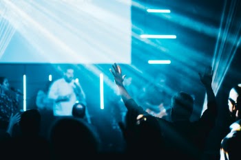 Unsplash ID cmxDeG9CioY