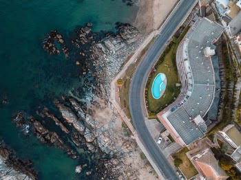 Unsplash ID cnXUim2B9t0