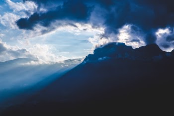 Unsplash ID cqc5r3bw5Fg