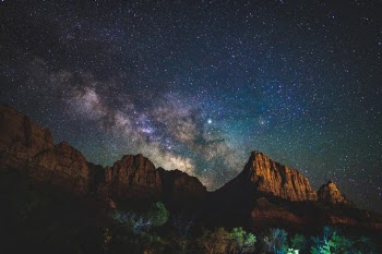Unsplash ID cuddQwqncLc