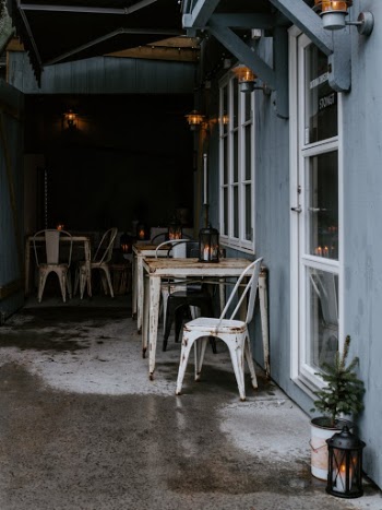 Unsplash ID D1kCIKW428g