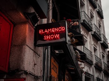Unsplash ID DbhMlMQjVGU