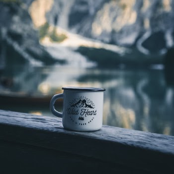 Unsplash ID Dej8aN2MLls
