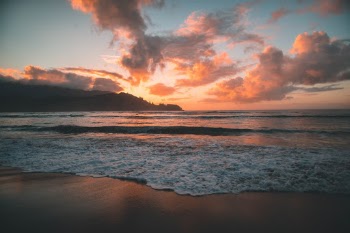 Unsplash ID dInw9vcxZdA